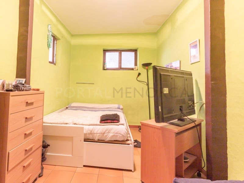 8 makuuhuone Omakotitalo myytävänä paikassa Mahon / Mao - 550 000 € (Ref: 9631566)