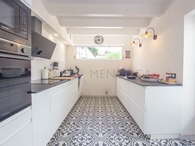 4 bedroom Townhouse for sale in Mahón / Maó - € 1,375,000 (Ref: 9631569)