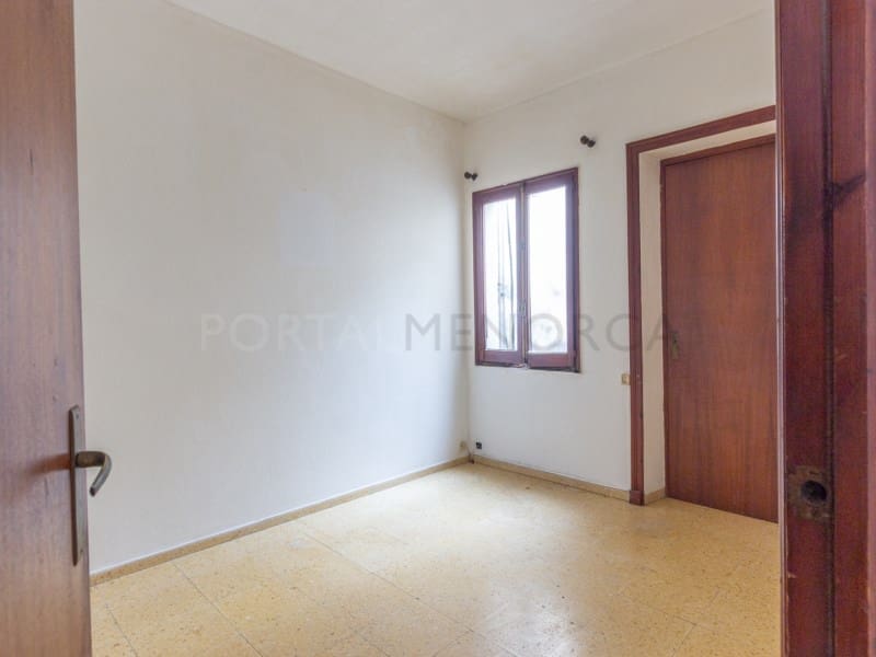 4 makuuhuone Asunto myytävänä paikassa Mahon / Mao - 295 000 € (Ref: 9631576)