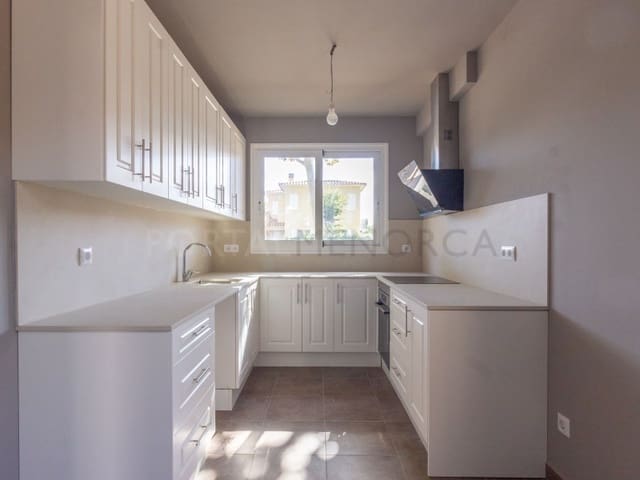 4 sovrum Villa till salu i Mahón / Maó med garage - 595 000 € (Ref: 9631587)