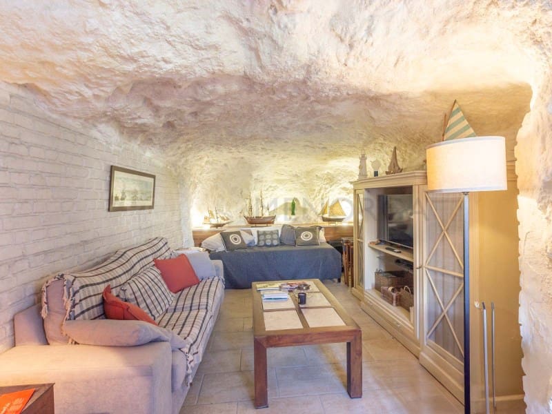 2 makuuhuone Omakotitalo myytävänä paikassa Mahon / Mao - 425 000 € (Ref: 9631590)