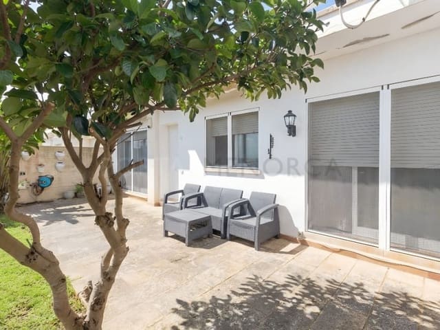 2 slaapkamer Appartement te koop in Coves Noves, Es Mercadal met garage - € 360.000 (Ref: 9631595)