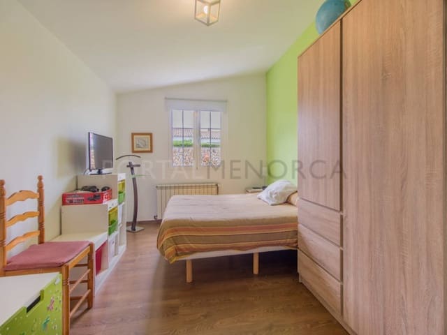 5 quarto Moradia para venda em Trebaluger, Es Castell com garagem - 690 000 € (Ref: 9631606)
