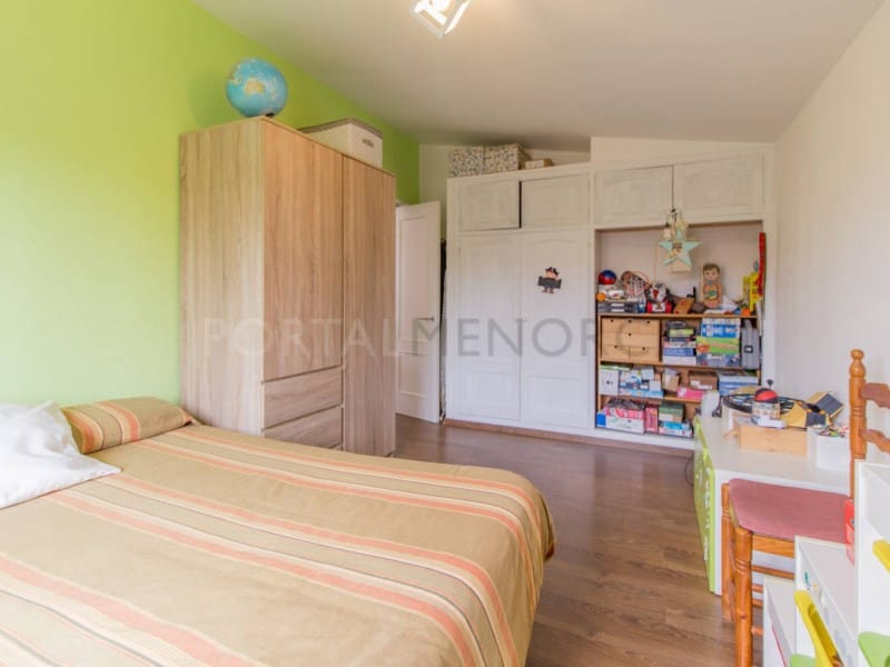 5 bedroom Villa for sale in Trebaluger with garage - € 690,000 (Ref: 9631606)