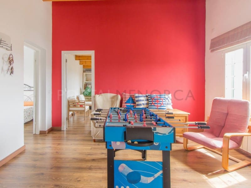 5 bedroom Villa for sale in Trebaluger with garage - € 690,000 (Ref: 9631606)