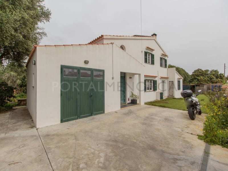 5 bedroom Villa for sale in Trebaluger with garage - € 690,000 (Ref: 9631606)