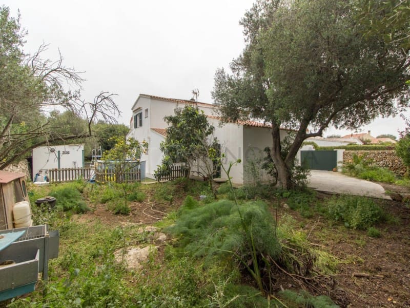 5 bedroom Villa for sale in Trebaluger with garage - € 690,000 (Ref: 9631606)