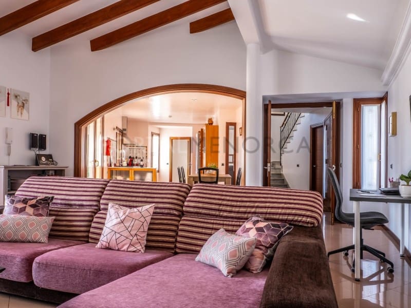 4 sovrum Villa till salu i Cala Blanca med pool garage - 1 330 000 € (Ref: 9631608)