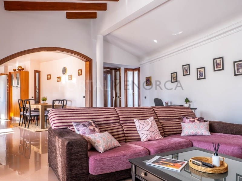 4 sovrum Villa till salu i Cala Blanca med pool garage - 1 330 000 € (Ref: 9631608)