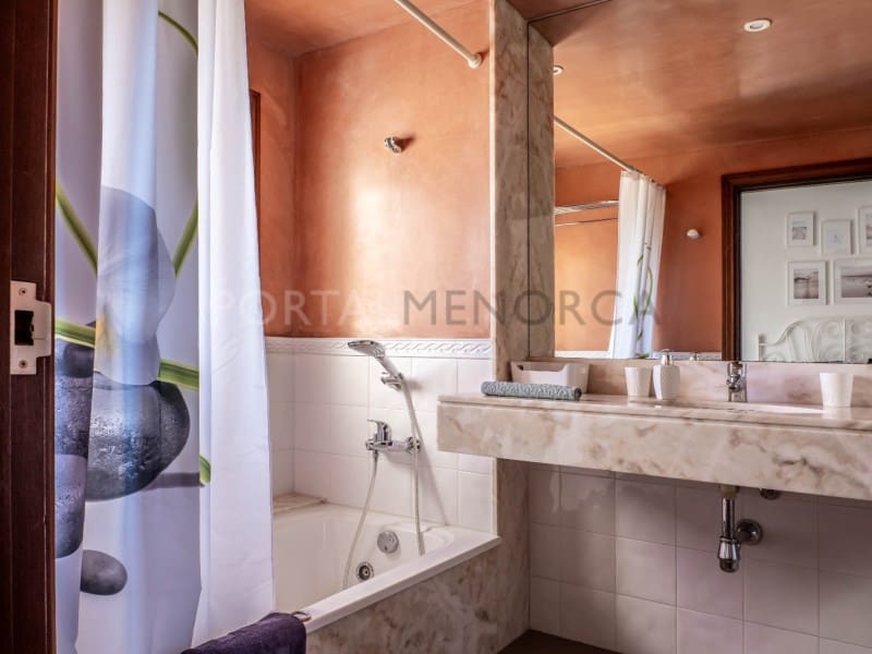 4 sovrum Villa till salu i Cala Blanca med pool garage - 1 330 000 € (Ref: 9631608)