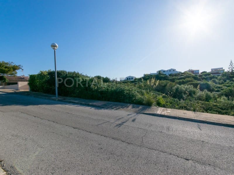 Building Plot for sale in Cala Llonga - € 95,000 (Ref: 9631612)
