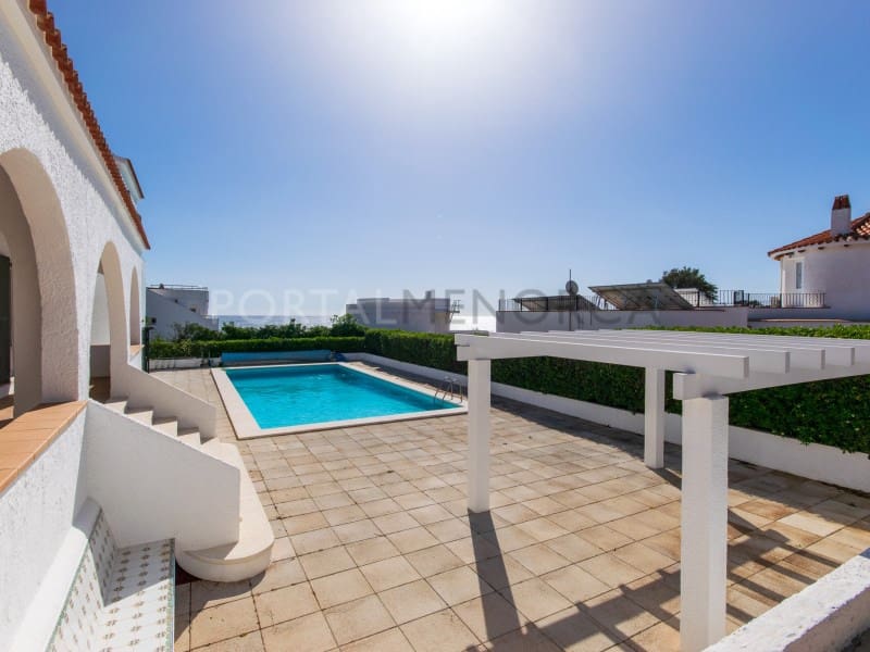 5 sypialnia Willa na sprzedaż w S'Algar z basenem garażem - 830 000 € (Ref: 9631617)