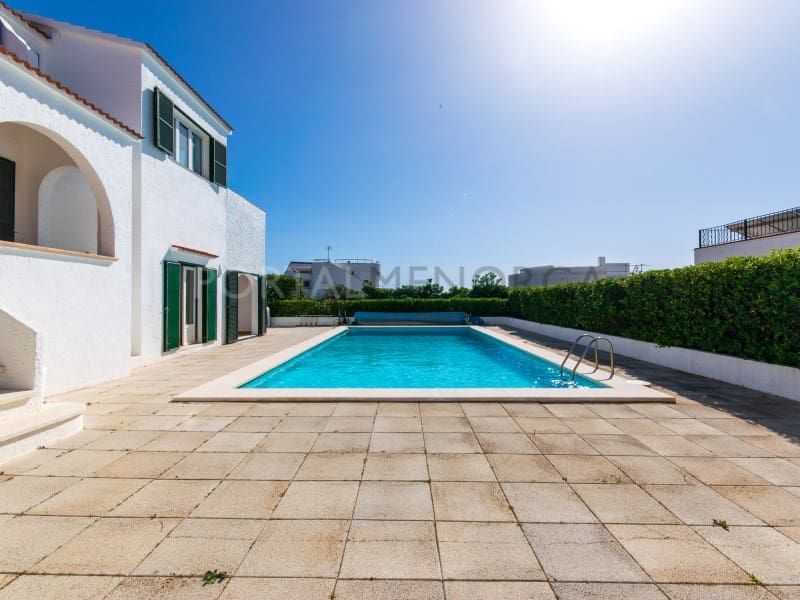5 sypialnia Willa na sprzedaż w S'Algar z basenem garażem - 830 000 € (Ref: 9631617)