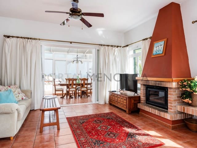 4 Zimmer Villa zu verkaufen in Port d'Addaia, Es Mercadal mit Pool Garage - 995.000 € (Ref: 9631628)