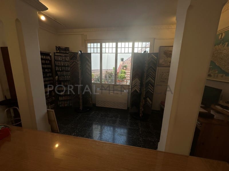 12 makuuhuone Omakotitalo myytävänä paikassa Mahon / Mao - 1 200 000 € (Ref: 9631631)