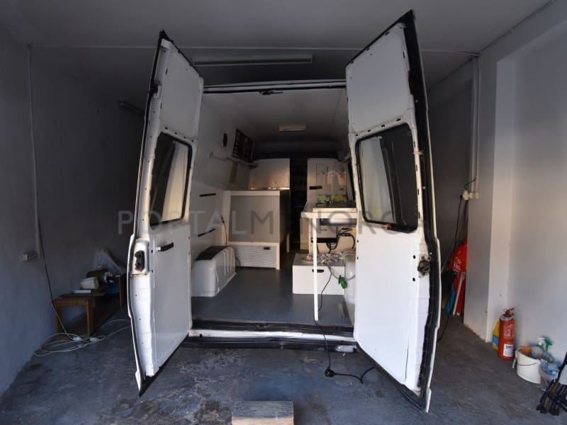 Gewerbe zu verkaufen in Es Castell - 360.000 € (Ref: 9631634)