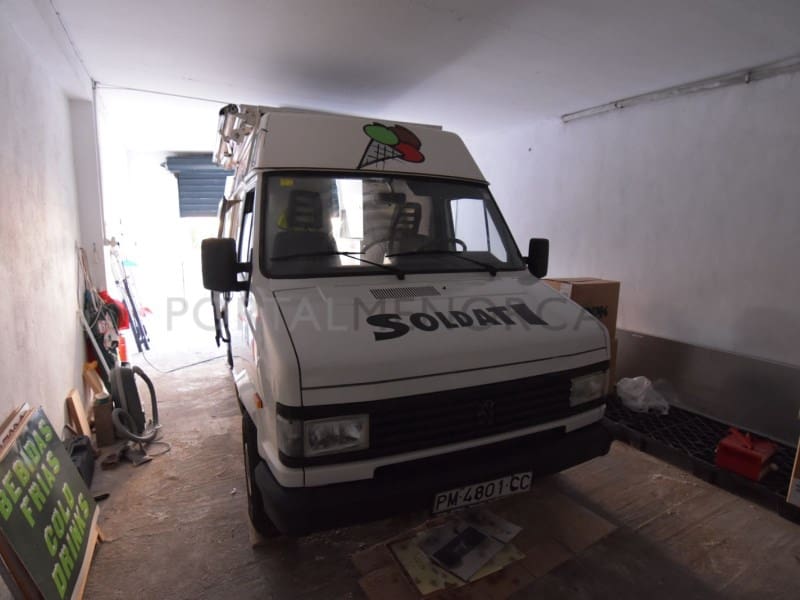 Gewerbe zu verkaufen in Es Castell - 360.000 € (Ref: 9631634)