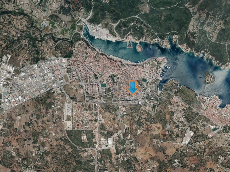 Townhouse for sale in Mahon / Mao - € 185,000 (Ref: 9631650)