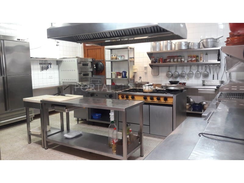 7 soveværelse Restaurant/Bar til salg i Son Parc - € 882.000 (Ref: 9631672)