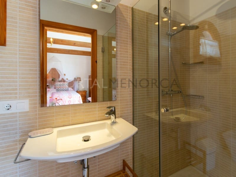 5 Zimmer Villa zu verkaufen in Es Mercadal mit Pool - 850.000 € (Ref: 9631677)