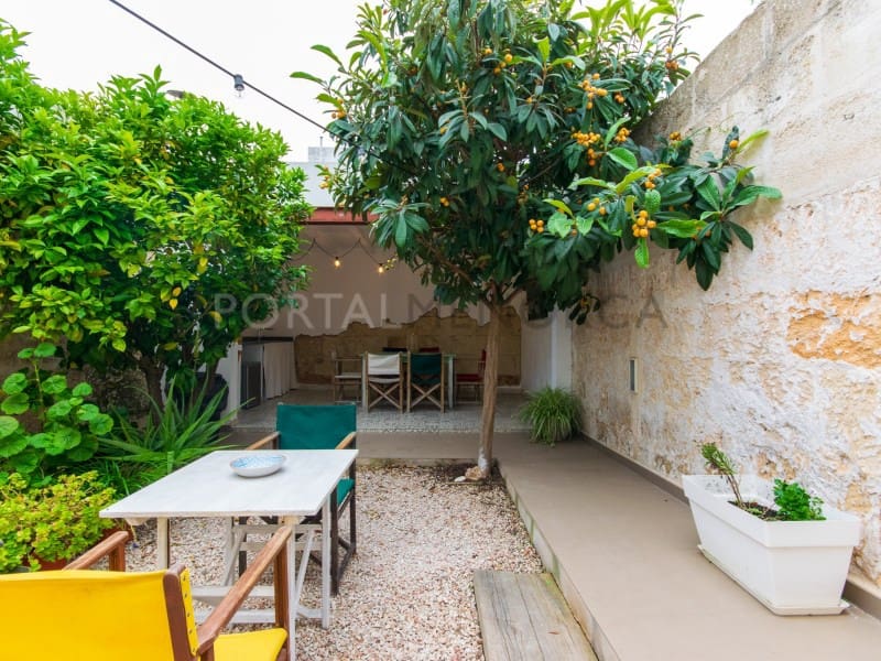 5 quarto Casa em Banda para venda em Ciutadella de Menorca com garagem - 750 000 € (Ref: 9631681)