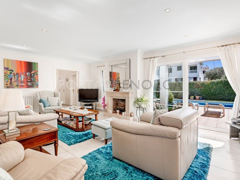 4 slaapkamer Villa te koop in Es Mercadal met zwembad garage - € 830.000 (Ref: 9631691)