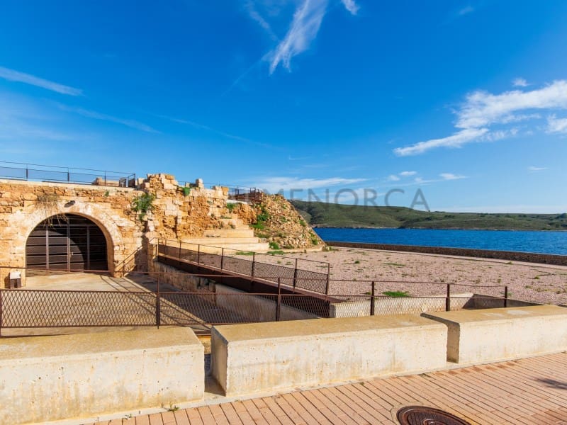 Chalet de 4 habitaciones en Fornells en venta con garaje - 1.090.000 € (Ref: 9631698)