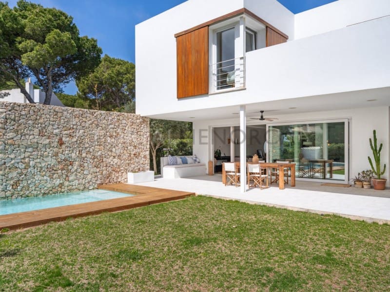 Chalet de 4 habitaciones en Cala Morell en venta con piscina garaje - 1.650.000 € (Ref: 9631718)