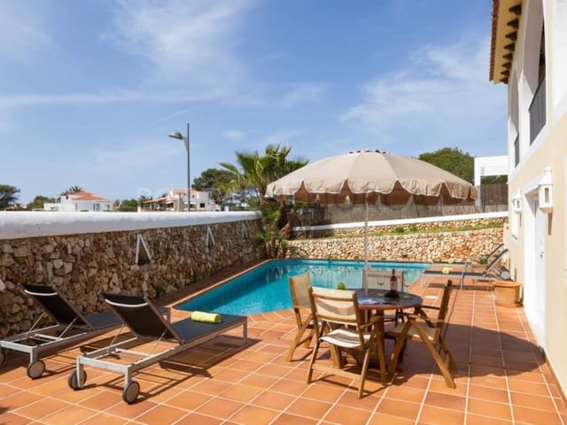 Chalet de 5 habitaciones en Cala'n Blanes, Ciutadella de Menorca en venta con piscina garaje - 1.300.000 € (Ref: 9631724)