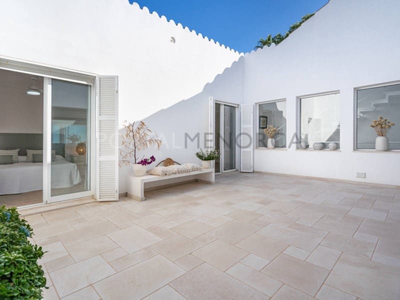 Chalet de 7 habitaciones en Ciutadella de Menorca en venta con piscina garaje - 4.500.000 € (Ref: 9631732)