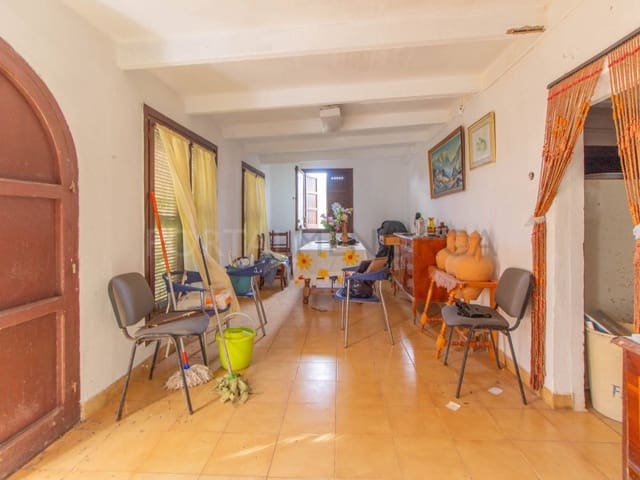 Grond te koop in Trebaluger, Es Castell - € 240.000 (Ref: 9631737)