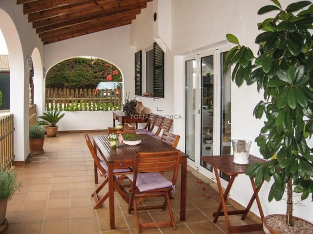 5 chambre Finca/Maison de Campagne à vendre à Llucmaçanes, Mahón / Maó avec piscine garage - 1 290 000 € (Ref: 9631742)