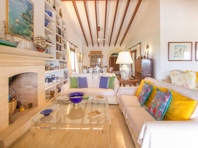 5 soverom Villa til salgs i Binibeca med svømmebasseng garasje - € 2 995 000 (Ref: 9631751)