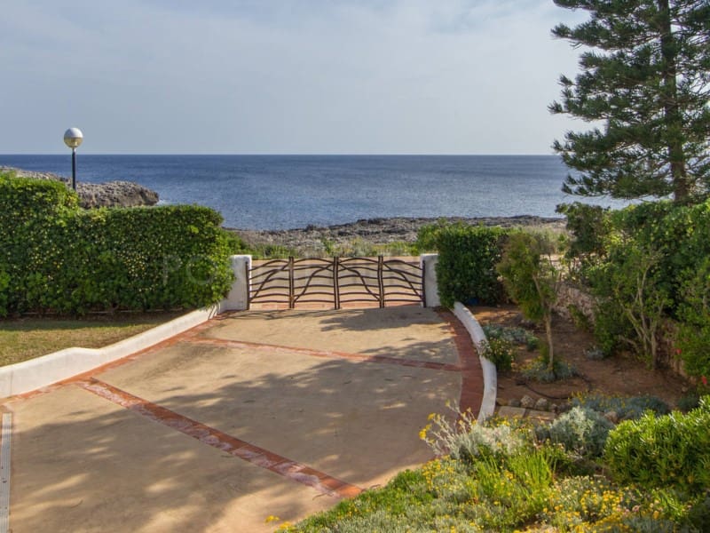 5 bedroom Villa for sale in Binibeca with pool garage - € 2,995,000 (Ref: 9631752)