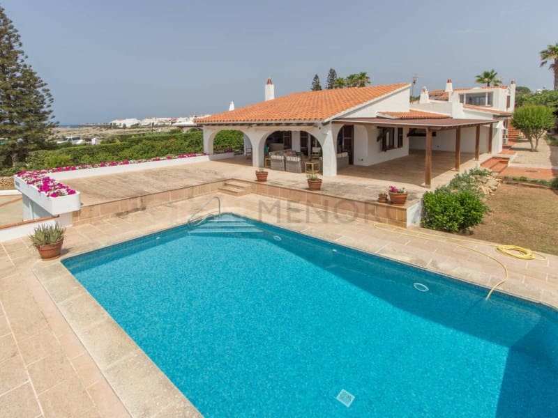 5 bedroom Villa for sale in Binibeca with pool garage - € 2,995,000 (Ref: 9631752)