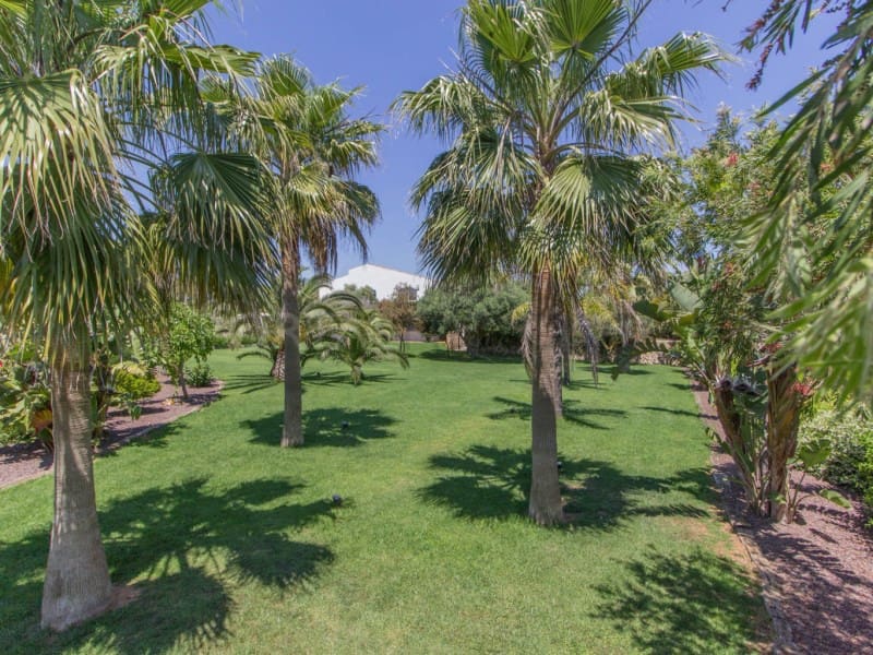 4 soveværelse Finca/Landehus til salg i San Luis / Sant Lluis med swimmingpool garage - € 3.300.000 (Ref: 9631754)