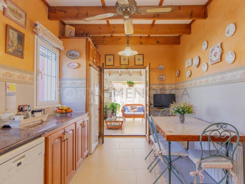 4 slaapkamer Villa te koop in Binibeca met zwembad garage - € 995.000 (Ref: 9634399)