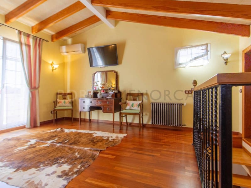 4 slaapkamer Villa te koop in Binibeca met zwembad garage - € 995.000 (Ref: 9634399)