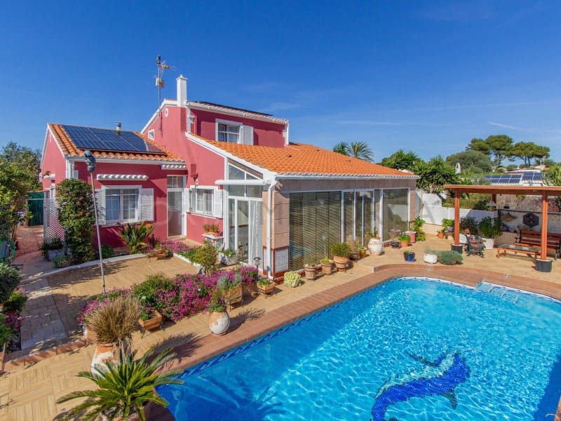 4 slaapkamer Villa te koop in Binibeca met zwembad garage - € 995.000 (Ref: 9634399)