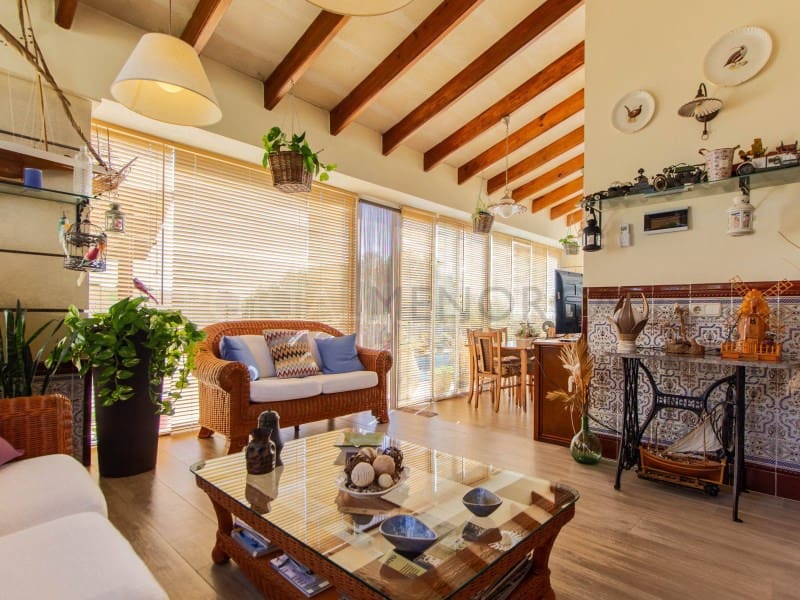 4 slaapkamer Villa te koop in Binibeca met zwembad garage - € 995.000 (Ref: 9634399)