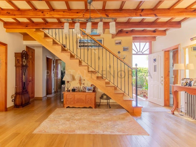 4 slaapkamer Villa te koop in Binibeca met zwembad garage - € 995.000 (Ref: 9634399)