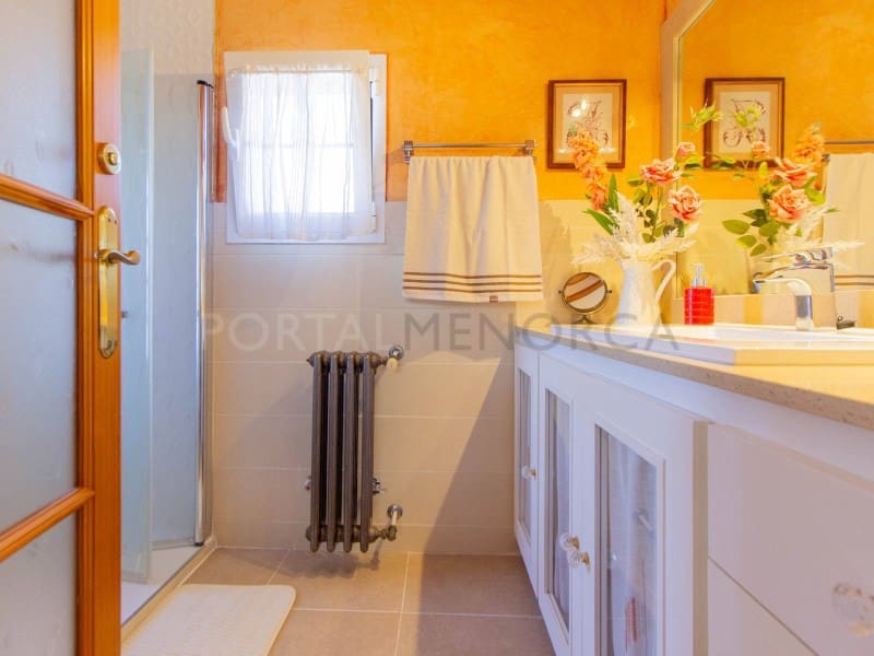 4 slaapkamer Villa te koop in Binibeca met zwembad garage - € 995.000 (Ref: 9634400)