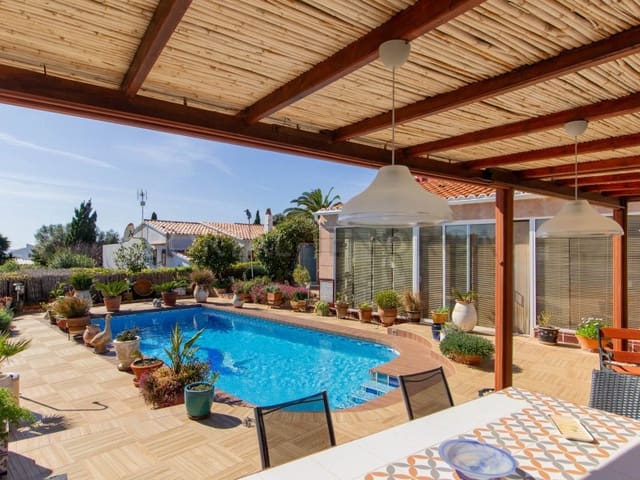 4 chambre Villa/Maison à vendre à Binibeca, San Luis / Sant Lluís avec piscine garage - 995 000 € (Ref: 9634400)