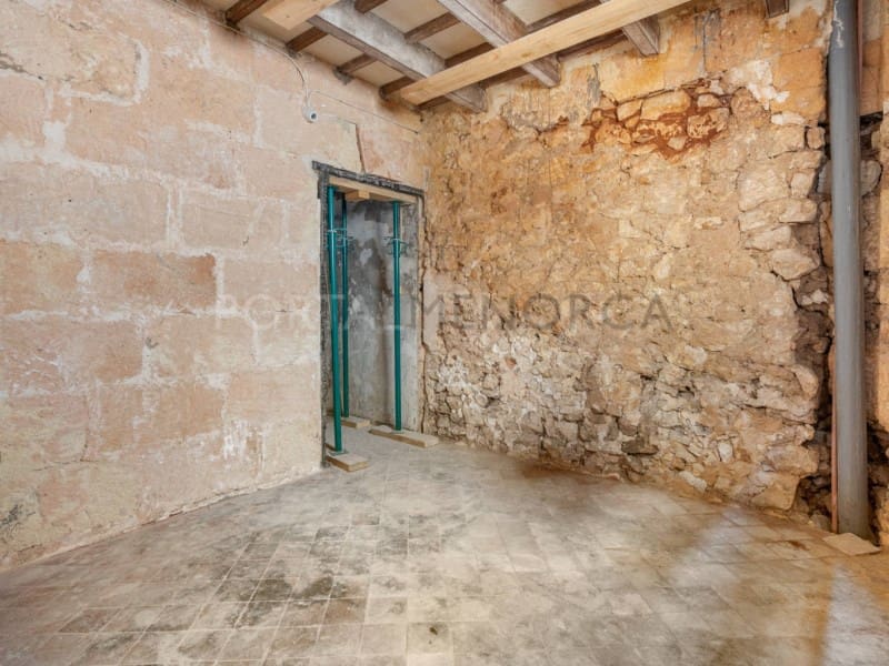 3 chambre Maison de Ville à vendre à Ciutadella de Menorca - 450 000 € (Ref: 9639354)