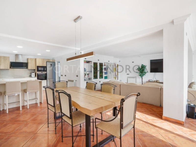 4 bedroom Villa for sale in Cala'n Blanes with pool - € 895,000 (Ref: 9639358)