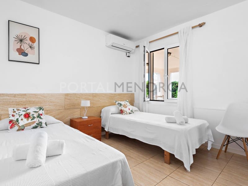 Chalet de 4 habitaciones en Cala Blanca en venta con piscina - 1.260.000 € (Ref: 9639362)