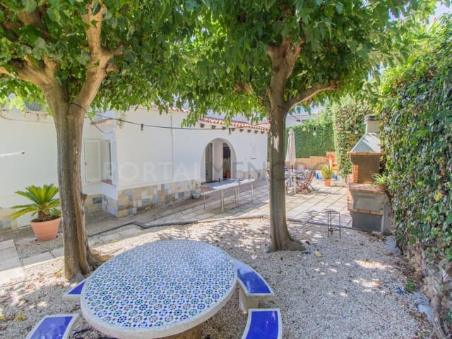 Chalet de 4 habitaciones en Arenal d'en Castell, Es Mercadal en venta - 990.000 € (Ref: 9639370)