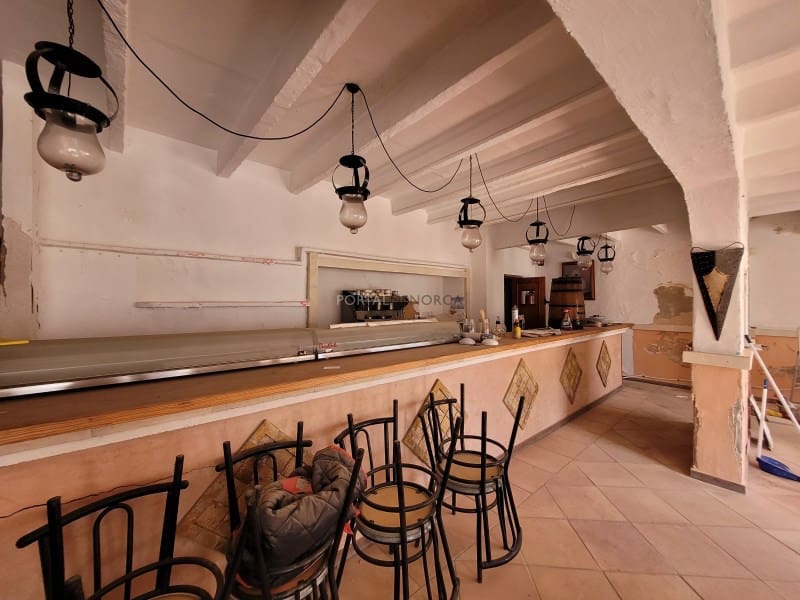 Kommersiell till salu i Cala d'Alcaufar - 425 000 € (Ref: 9639377)