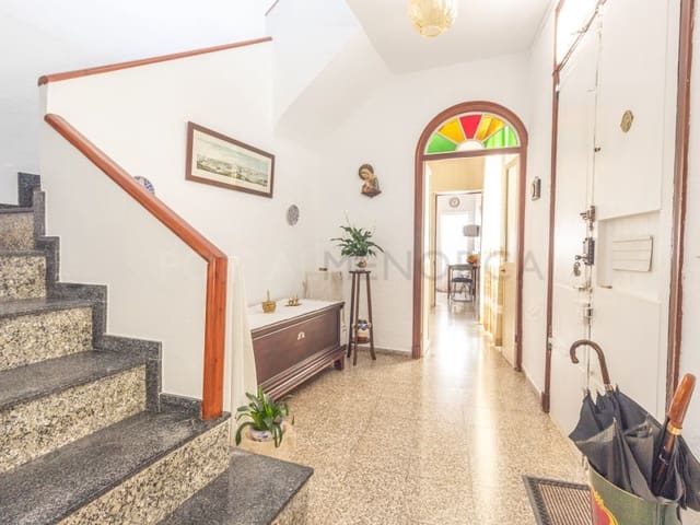 6 sovrum Hus till salu i Mahón / Maó med garage - 480 000 € (Ref: 9639382)