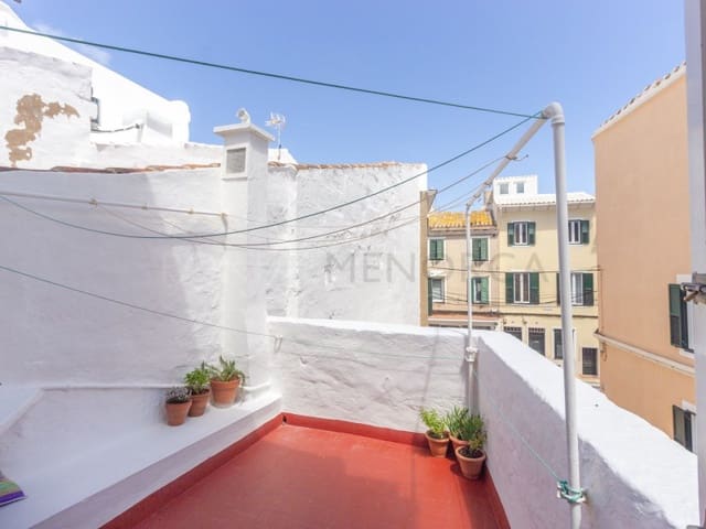 6 Zimmer Haus zu verkaufen in Mahón / Maó mit Garage - 470.000 € (Ref: 9639382)